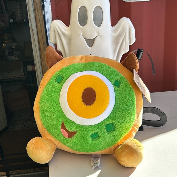 Disney Other - Disney Avocado Toast Bagel Mike Wazowski Munchling
